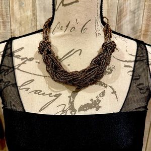 🌺 Braided Necklace